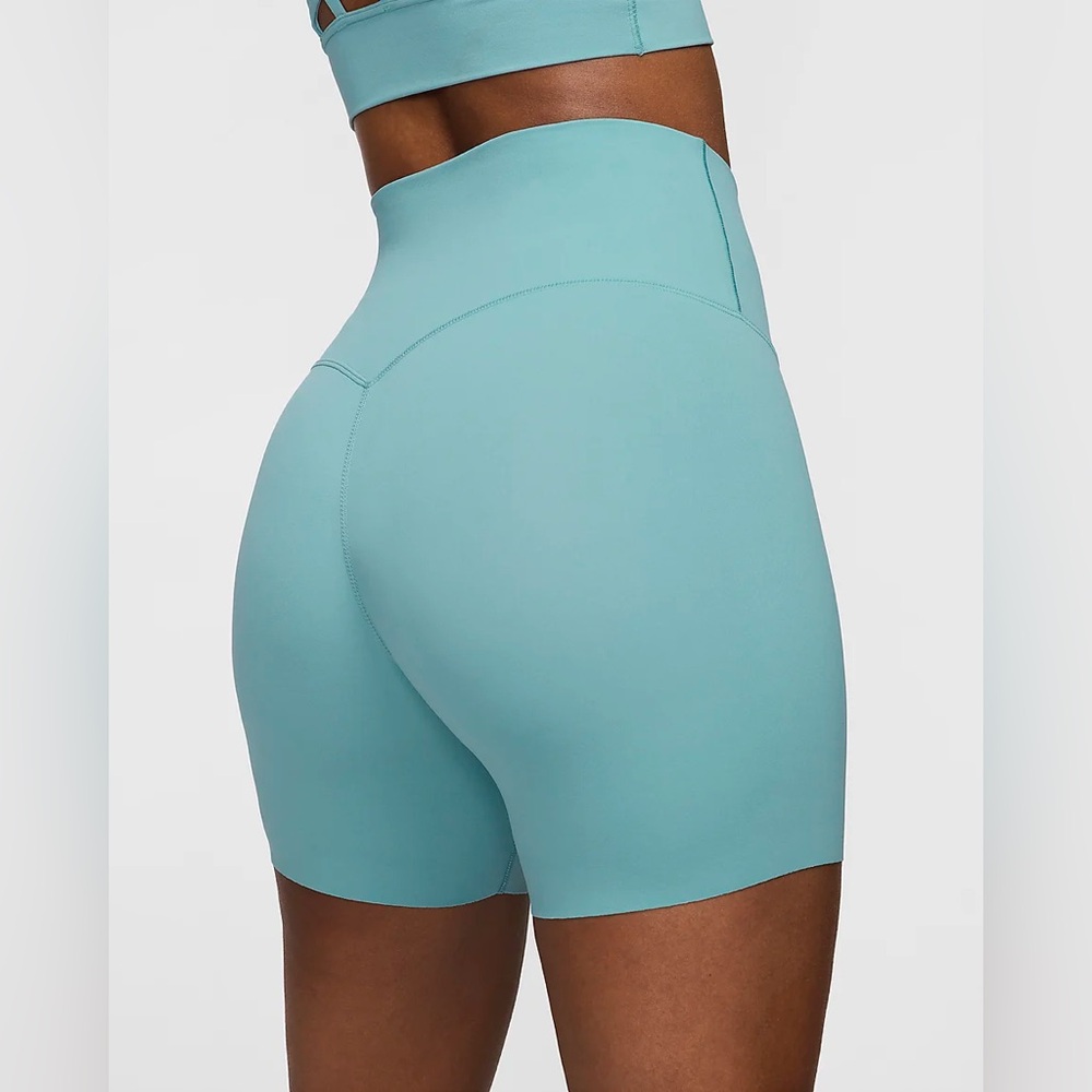 ✨ NIKE ZENVY DRI FIT SHORTS ✨